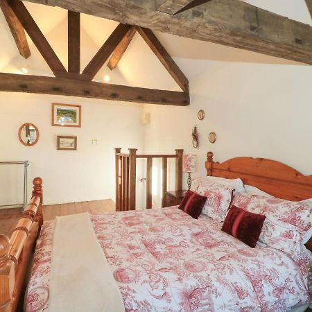 Pike Cottage Acton Turville Dış mekan fotoğraf