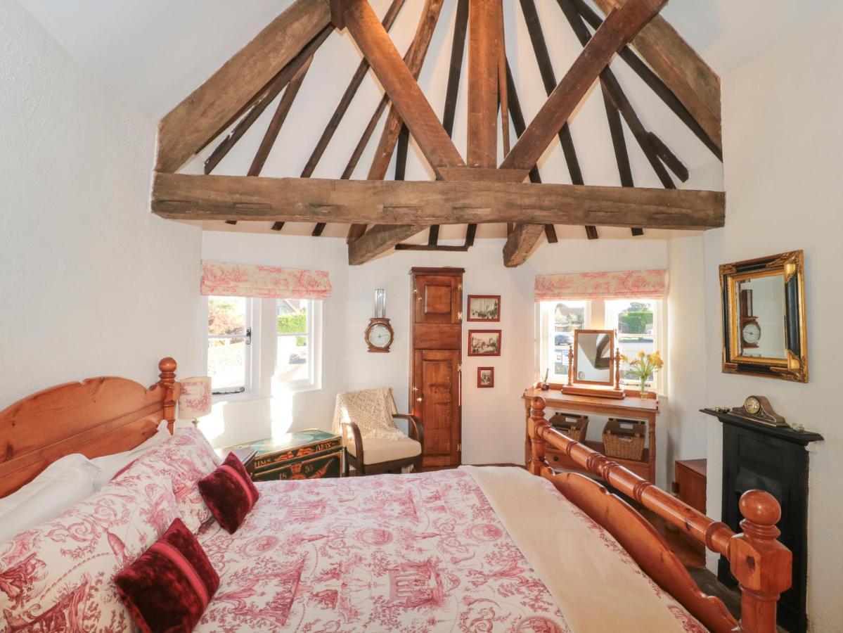 Pike Cottage Acton Turville Dış mekan fotoğraf